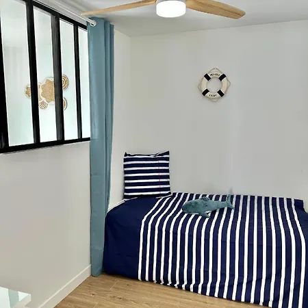 Дом отдыха Maison 100m Plage- Sur - La Terriere